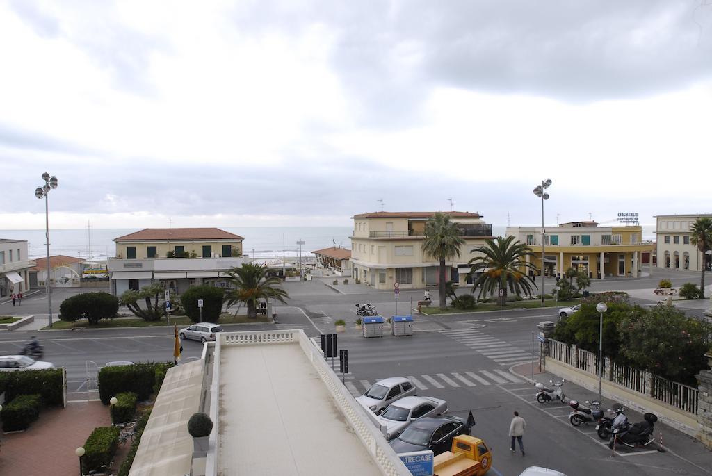 Apartmán Centro Residenziale Maestoso Viareggio Exteriér fotografie