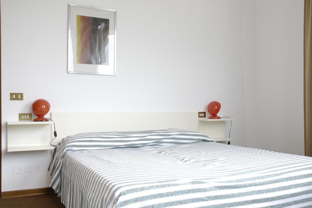 Apartmán Centro Residenziale Maestoso Viareggio Pokoj fotografie