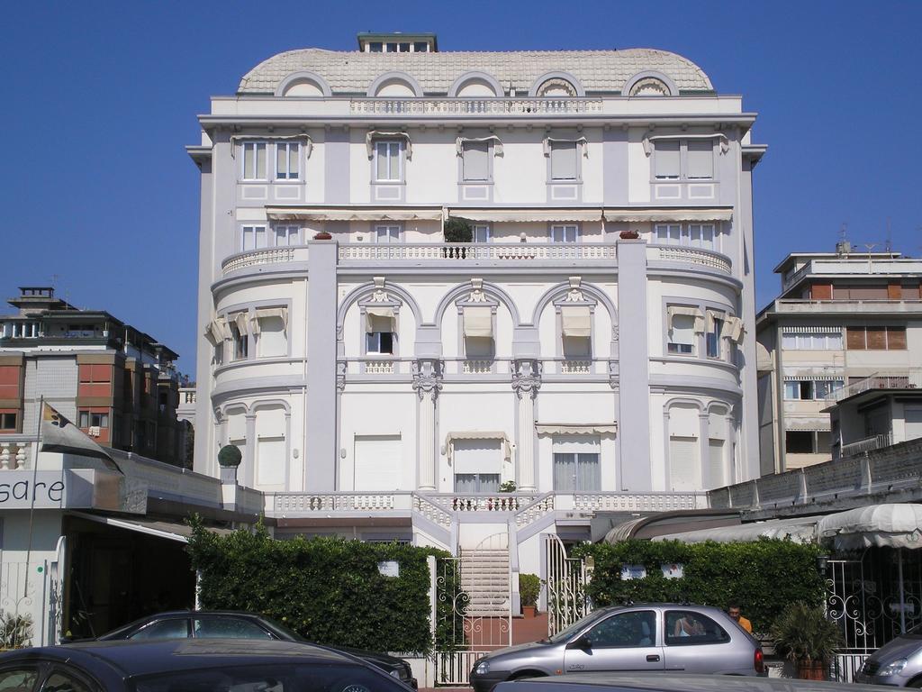Apartmán Centro Residenziale Maestoso Viareggio Exteriér fotografie