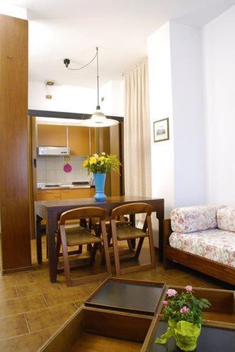Apartmán Centro Residenziale Maestoso Viareggio Pokoj fotografie